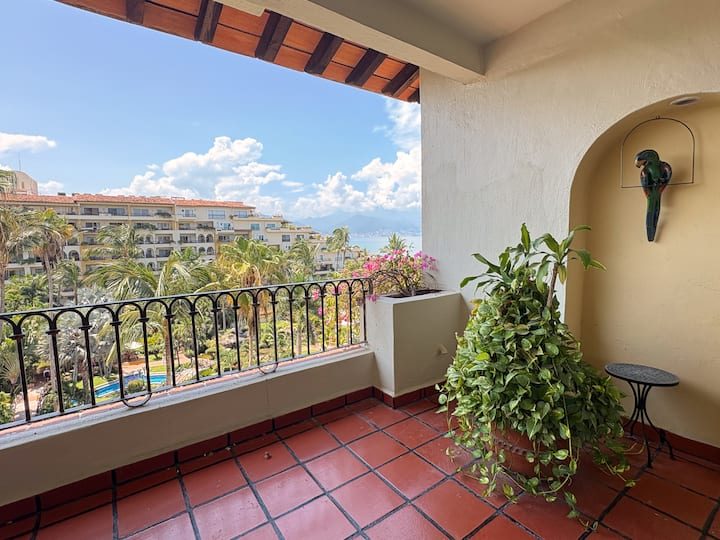 Terrace with bay view